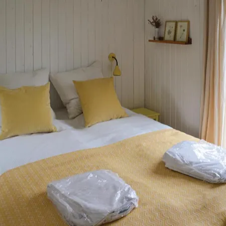 Semesterbostad Stunning In W/ Wifi And 3 Bedrooms *